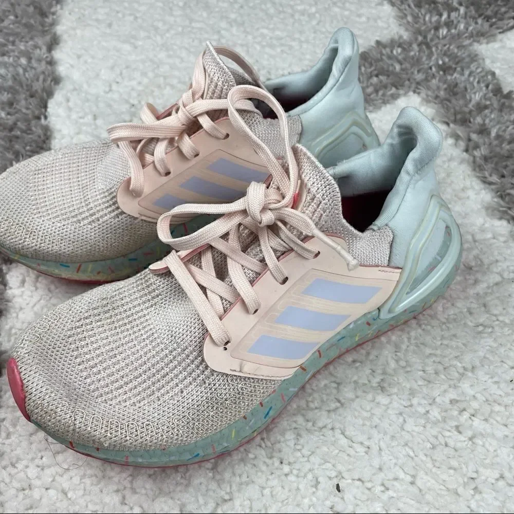 Girls Adidas Shoes    - Picture 2 of 7